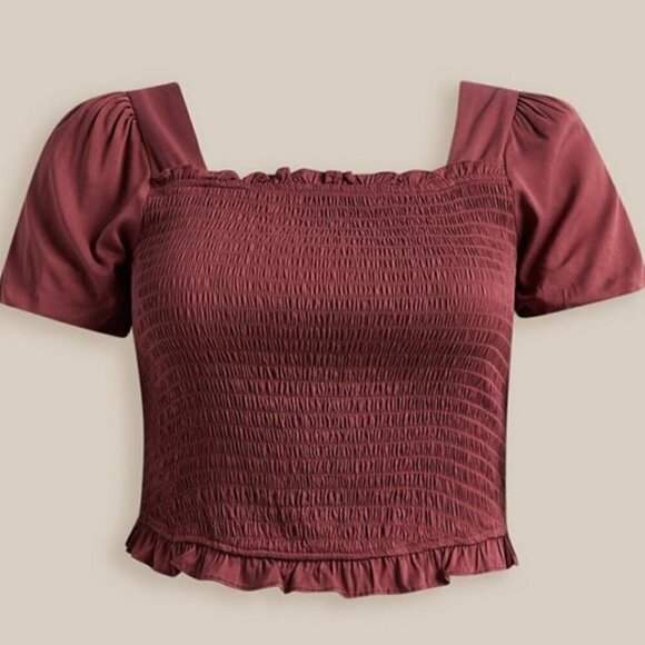 Torrid - Stretch Challis Smocked Puff Sleeve Crop Top in "Wild Ginger Burgundy"  - Picture 13 of 13